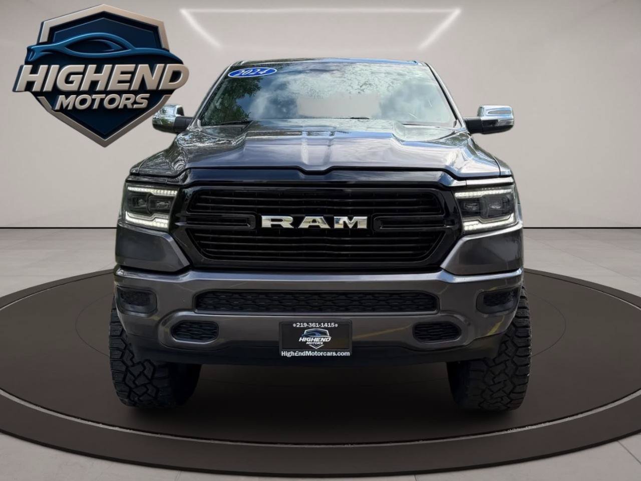 Used 2024 RAM 1500 Laramie AWD/4WD image 9