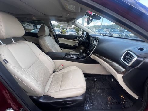 Used 2017 Nissan Maxima Platinum FWD image 13