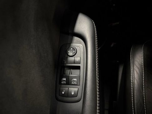 Used 2019 Dodge Challenger SRT Hellcat image 25