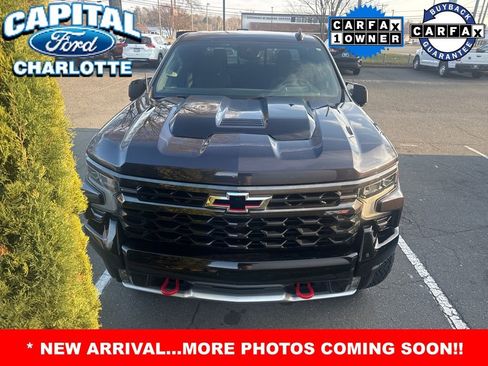 Used 2022 Chevrolet Silverado 1500 ZR2 w/ Technology Package image 2