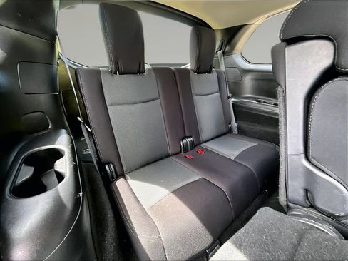 Used 2019 Nissan Pathfinder SV AWD/4WD image 29