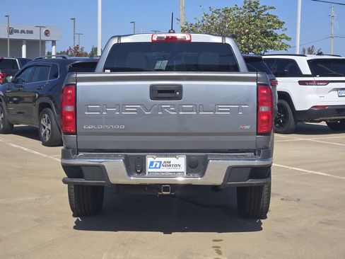 Used 2022 Chevrolet Colorado W/T AWD/4WD image 6