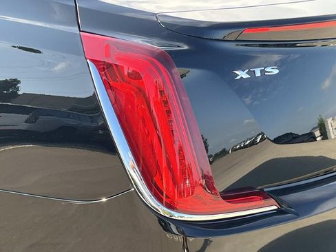 Used 2019 Cadillac XTS Luxury FWD image 10