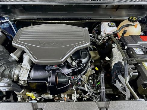 Used 2022 GMC Acadia AT4 w/ Technology Package image 24