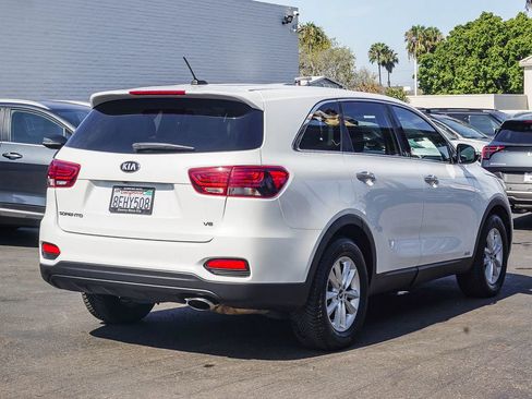 Used 2019 Kia Sorento AWD V6 image 7