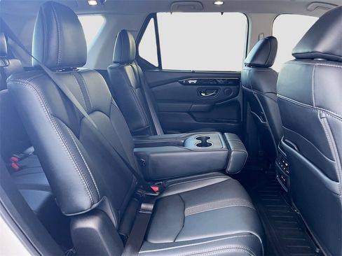 Used 2024 Honda Pilot Touring image 27