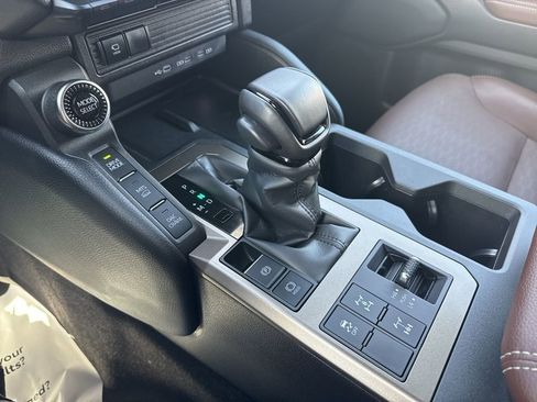Certified 2025 Toyota Land Cruiser w/ Premium Package AWD/4WD image 17