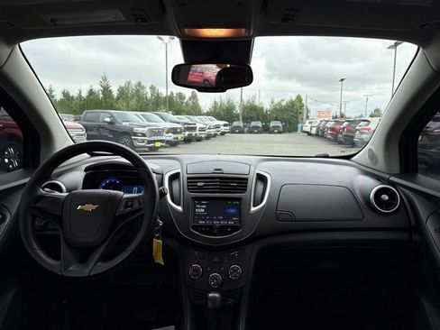 Used 2016 Chevrolet Trax LS FWD image 16