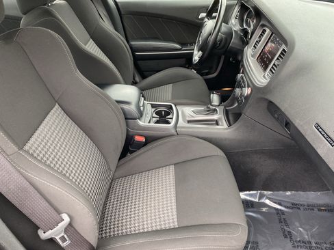 Used 2023 Dodge Charger GT image 9