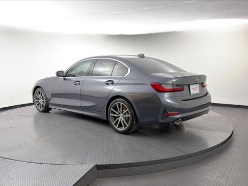Used 2020 BMW 330i Sedan w/ Convenience Package RWD image 7