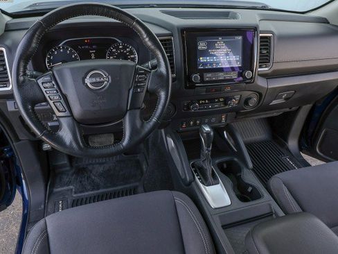 Used 2022 Nissan Frontier SV image 23