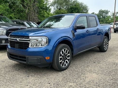 Used 2024 Ford Maverick Lariat FWD image 3