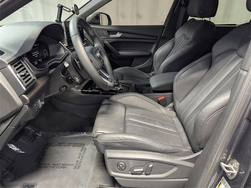 Used 2023 Audi Q5 2.0T Premium Plus w/ Premium Plus Package image 10