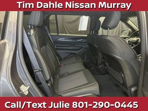 Used 2024 Jeep Grand Cherokee L Laredo w/ Trailer Tow Package AWD/4WD image 18
