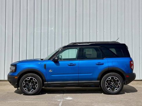 Certified 2025 Ford Bronco Sport Outer Banks w/ Outer Banks Tech Package+ image 3