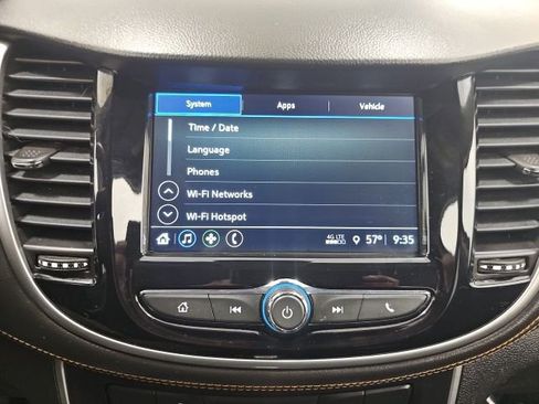 Used 2018 Chevrolet Trax LT w/ LT Convenience Package image 23