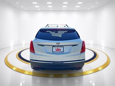 Used 2019 Cadillac XT5 Premium Luxury w/ LPO, Black Ice Package AWD/4WD image 6