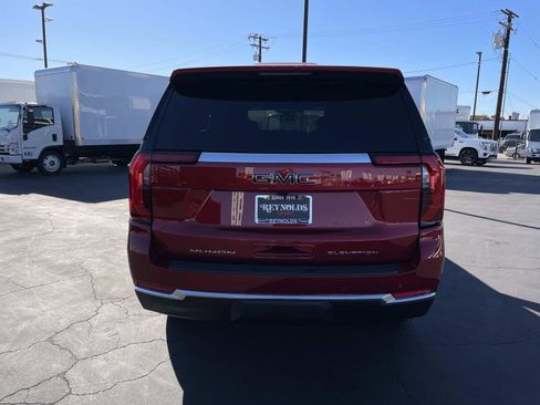 New 2026 GMC Yukon Elevation image 6
