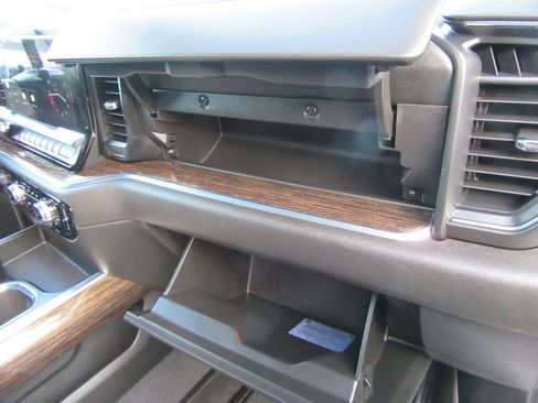 Used 2022 GMC Sierra 1500 Elevation image 84