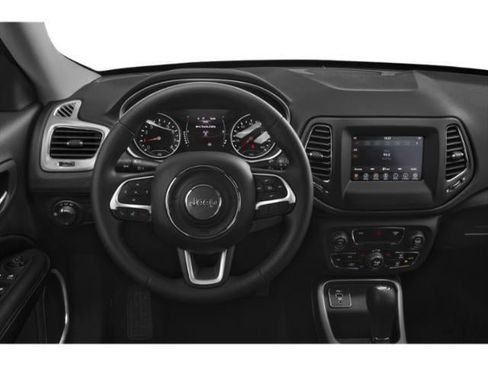 Used 2020 Jeep Compass Latitude AWD/4WD image 7