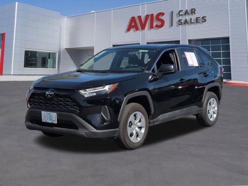 Used 2025 Toyota RAV4 LE image 1