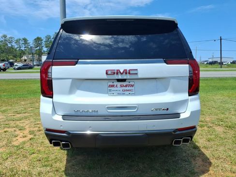 New 2026 GMC Yukon XL AT4 w/ AT4 Premium Plus Package AWD/4WD image 6