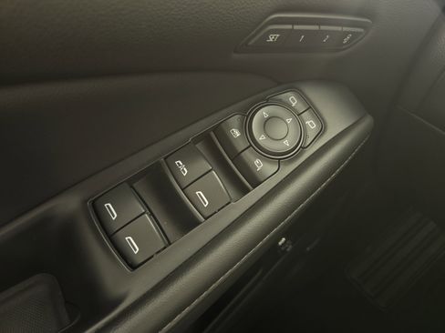 Certified 2021 Buick Enclave Avenir w/ Avenir Technology Package image 28