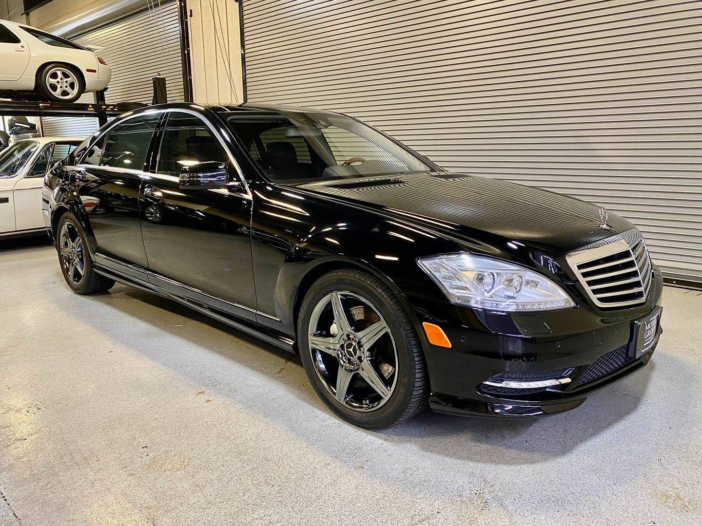 Used 2010 Mercedes-Benz S 550 4MATIC image 7