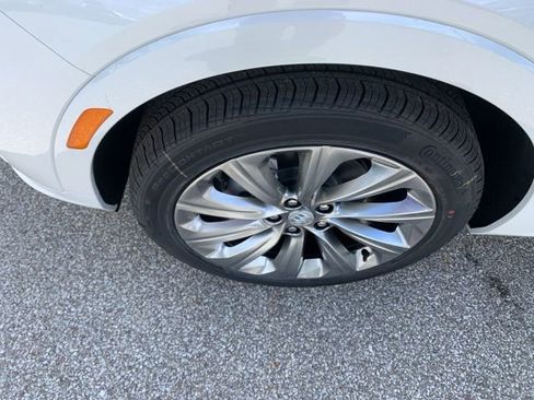 New 2025 Buick Envista Avenir image 11