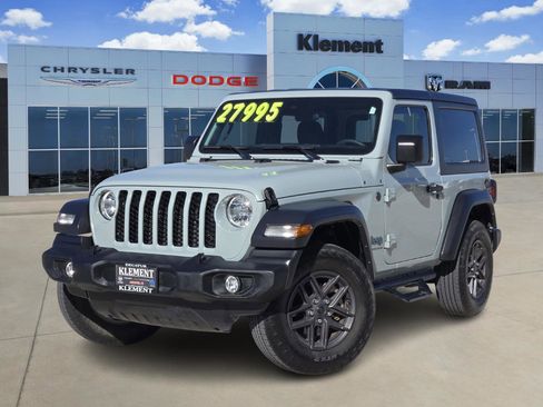 Used 2024 Jeep Wrangler Sport S image 1
