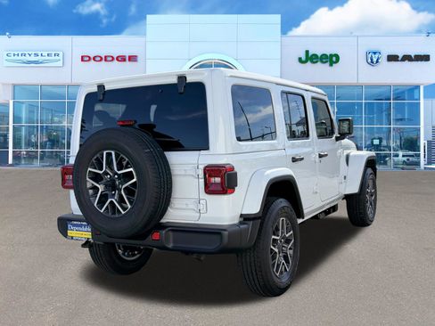 New 2026 Jeep Wrangler Sahara AWD/4WD image 10