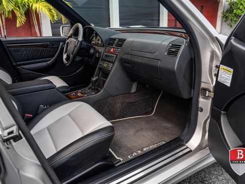Used 1999 Mercedes-Benz C 43 AMG Sedan image 35