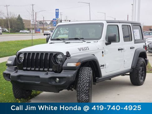 Used 2020 Jeep Wrangler Unlimited Sport AWD/4WD image 12