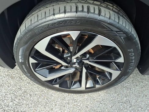 Used 2022 Mitsubishi Outlander SE FWD image 5