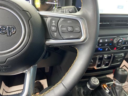 Used 2024 Jeep Wrangler Sahara image 23