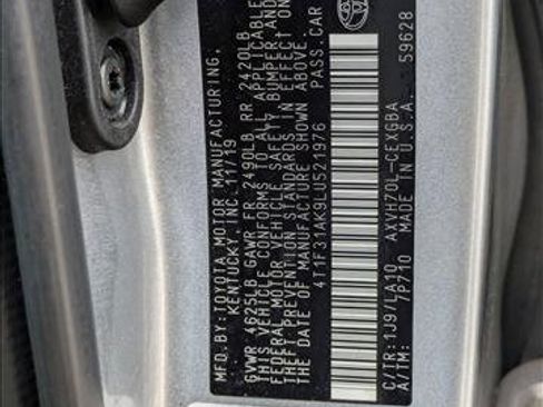 Used 2020 Toyota Camry XLE image 23