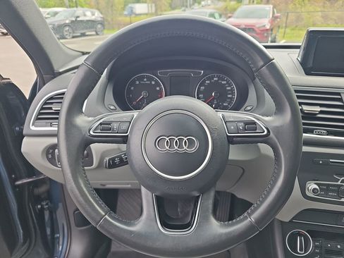 Used 2018 Audi Q3 2.0T Premium AWD/4WD image 17