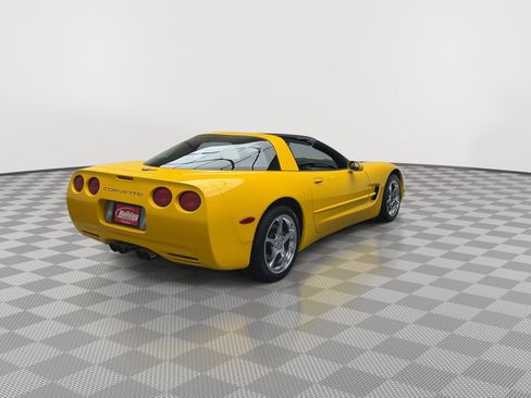 Used 2000 Chevrolet Corvette Coupe w/ Roof Pkg RWD image 29