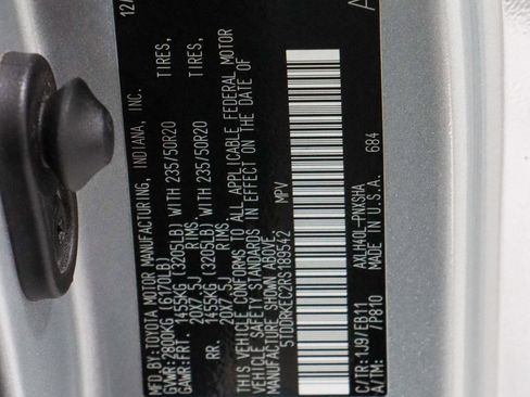 Used 2024 Toyota Sienna XSE w/ XSE Plus Package image 35