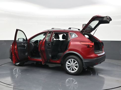 Used 2019 Nissan Rogue Sport SV FWD image 32