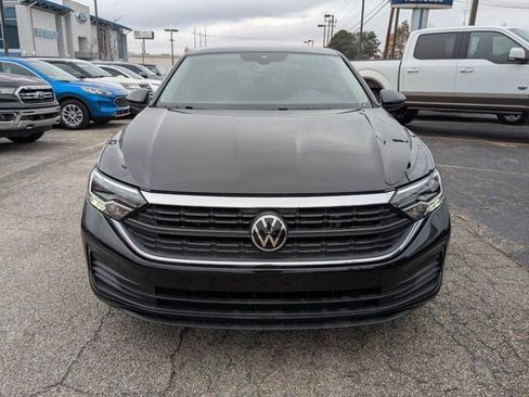 Used 2023 Volkswagen Jetta SE image 8