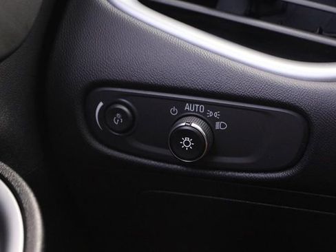 Used 2024 Chevrolet Malibu LT image 19