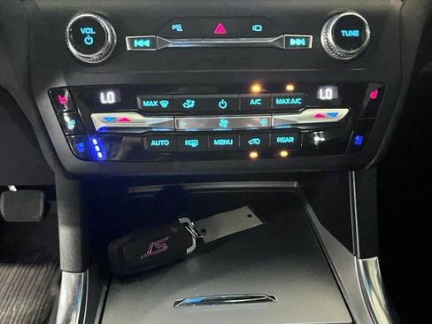 Used 2020 Ford Explorer ST w/ Premium Technology Package AWD/4WD image 29