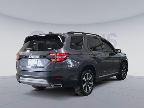Used 2023 Honda Pilot Elite image 11