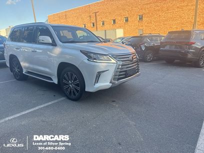 Used 2021 Lexus LX 570 4WD w/ 3rd Row & Luxury Pkg