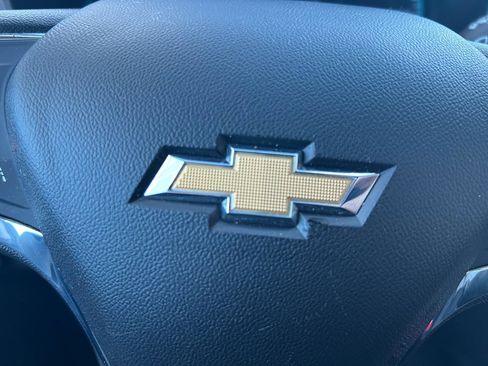 Used 2020 Chevrolet Equinox LS image 20