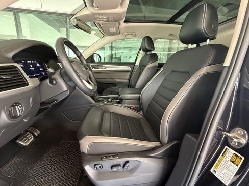 Used 2022 Volkswagen Atlas SEL Premium AWD/4WD image 5