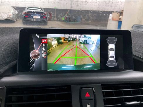 Used 2016 BMW M235i Coupe image 23