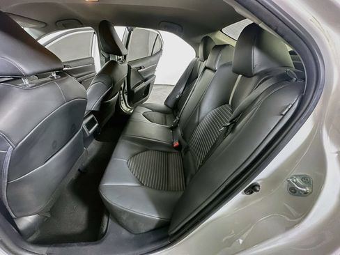 Used 2023 Toyota Camry SE FWD image 14