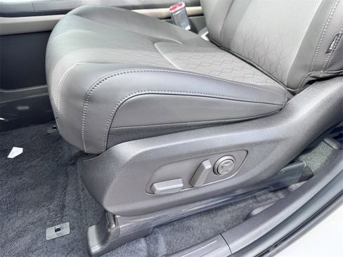 New 2026 Kia Carnival image 24